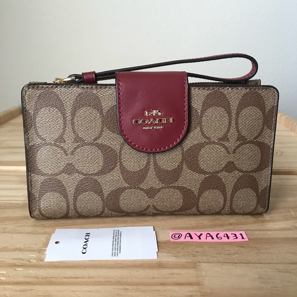 Coach wallet🎈🎈